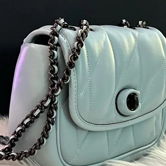 CA086 - Coach Pillow Madison Shoulder Bag 18 with Quilting - Picture 4 of 13